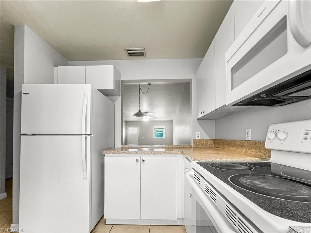 CAPE CORAL - Residential Lease
