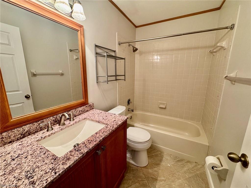 ANDOVER SQUARE - Residential