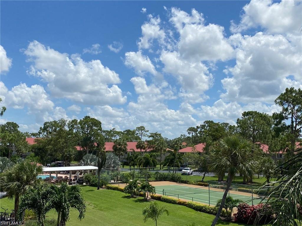 ANDOVER SQUARE - Residential