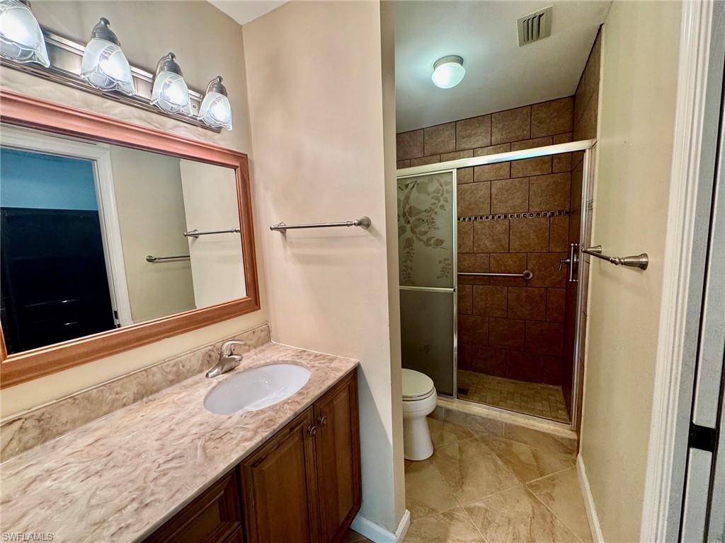 ANDOVER SQUARE - Residential