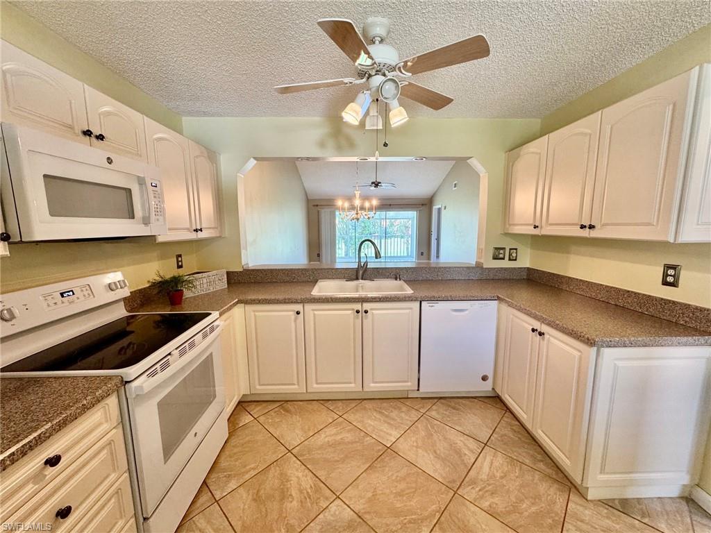 ANDOVER SQUARE - Residential