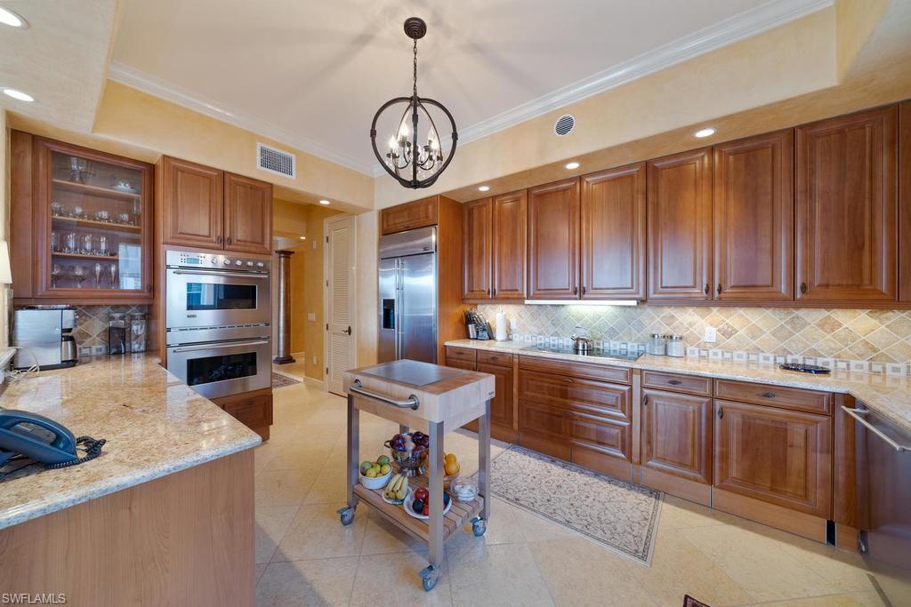 AVELLINO ISLES - Residential