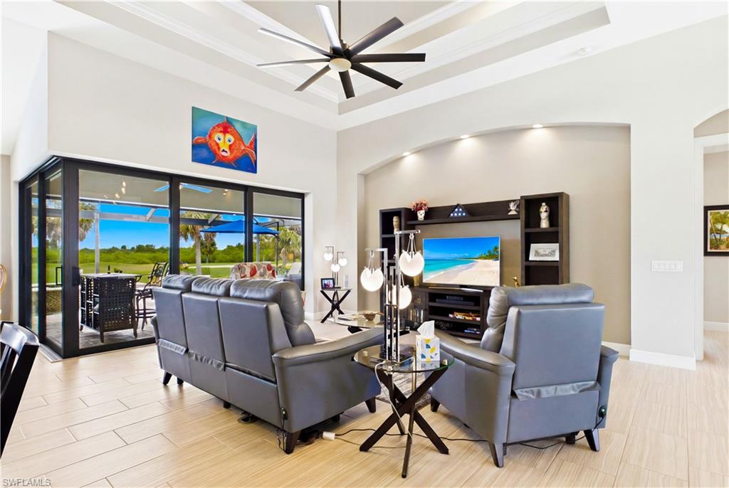 CAPE ROYAL - Residential