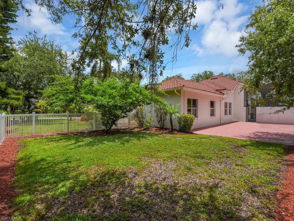 HAMPTON GREENS - Residential