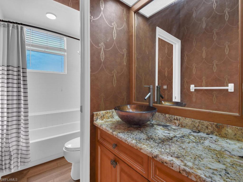 HAMPTON GREENS - Residential