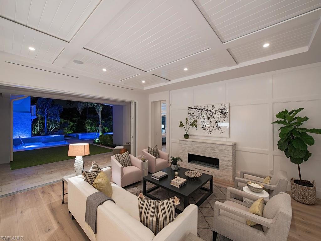 OLDE NAPLES - Residential