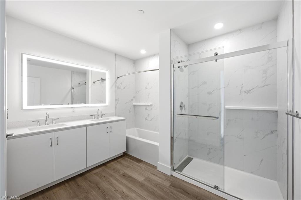 ASCENT AT METROPOLITAN NAPLES - Residential Lease