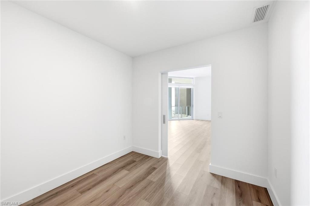 ASCENT AT METROPOLITAN NAPLES - Residential Lease