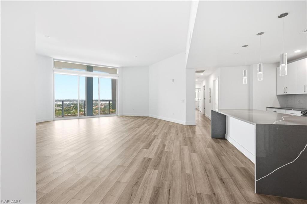 ASCENT AT METROPOLITAN NAPLES - Residential Lease