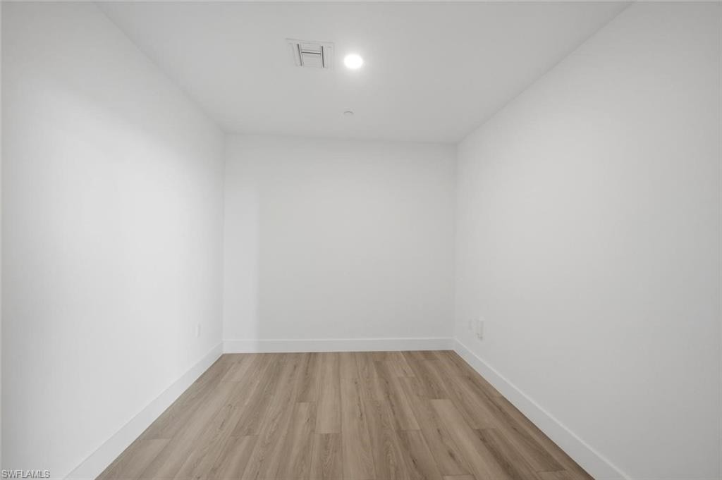ASCENT AT METROPOLITAN NAPLES - Residential Lease