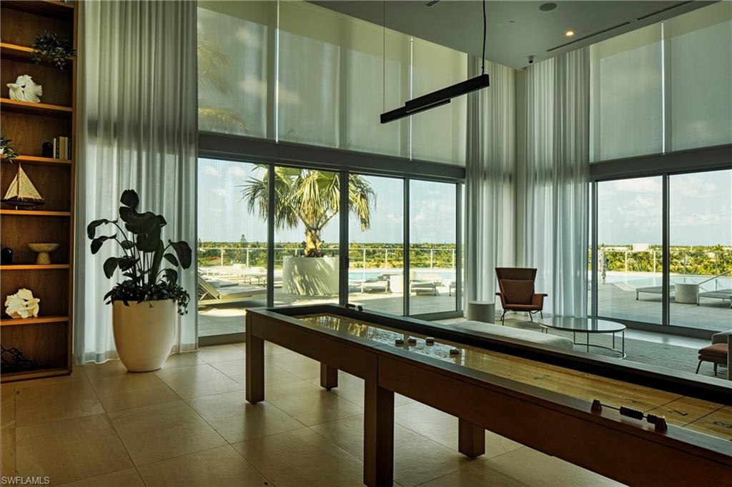 ASCENT AT METROPOLITAN NAPLES - Residential Lease