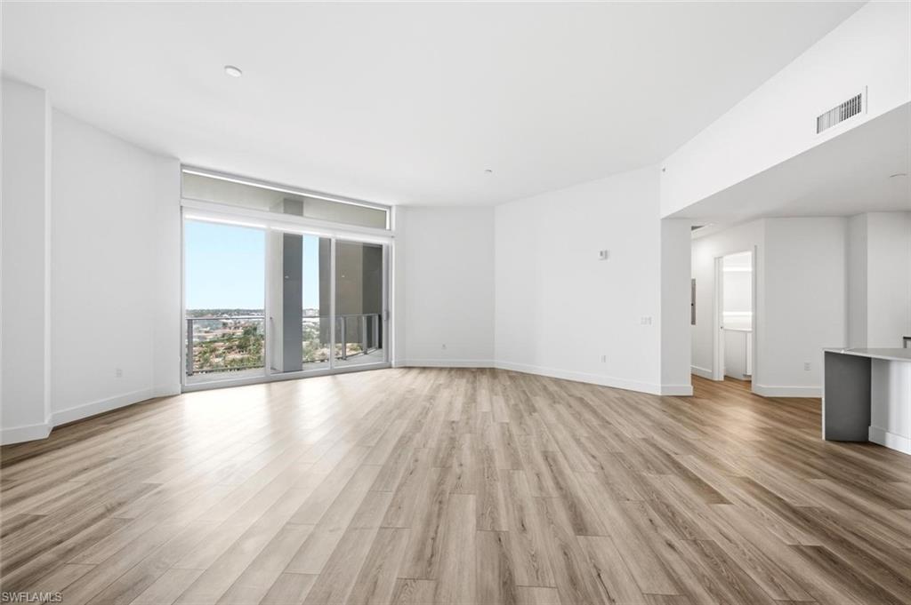 ASCENT AT METROPOLITAN NAPLES - Residential Lease