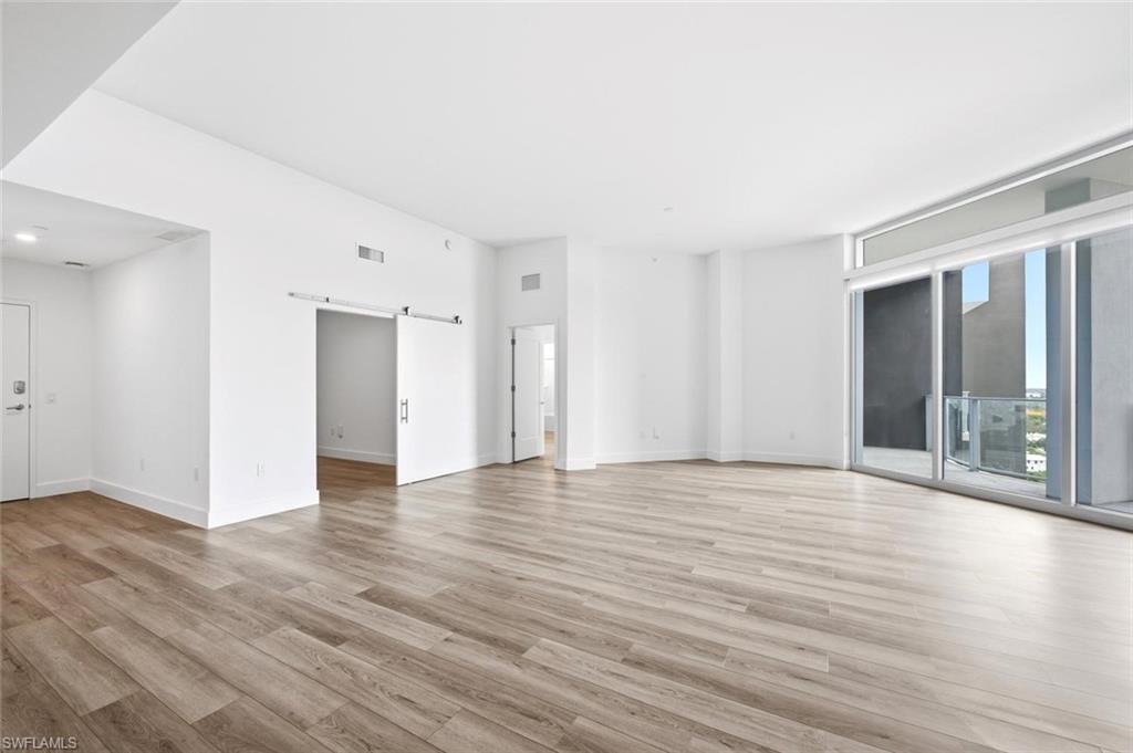ASCENT AT METROPOLITAN NAPLES - Residential Lease