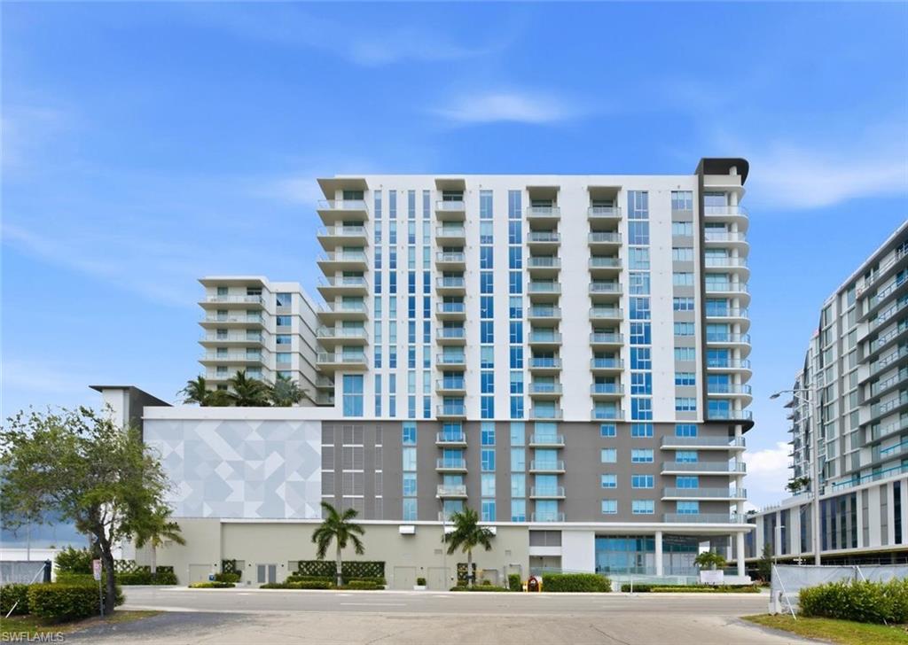 ASCENT AT METROPOLITAN NAPLES - Residential Lease
