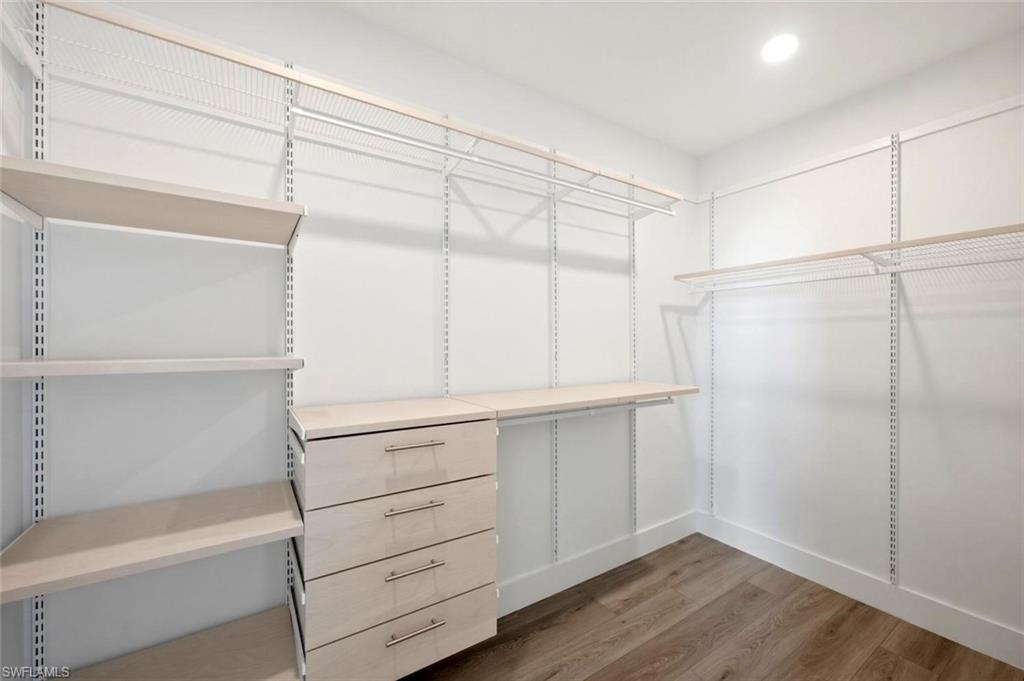 ASCENT AT METROPOLITAN NAPLES - Residential Lease