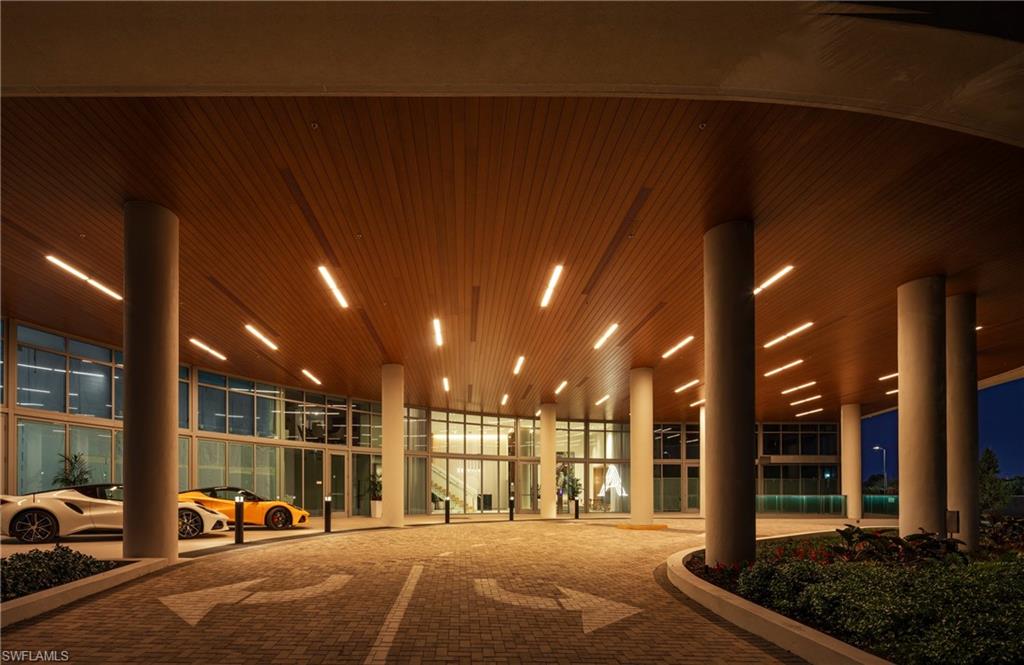 ASCENT AT METROPOLITAN NAPLES - Residential Lease