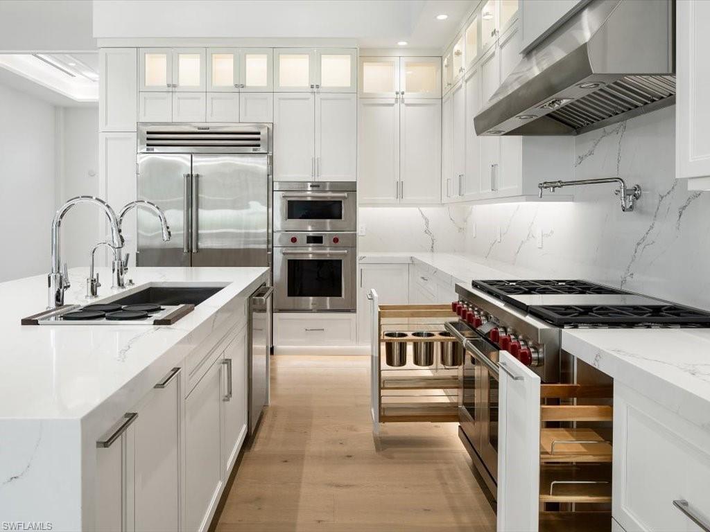 PINECREST AT PELICAN BAY - Residential