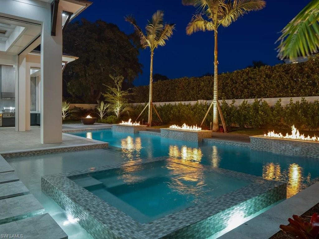 PINECREST AT PELICAN BAY - Residential