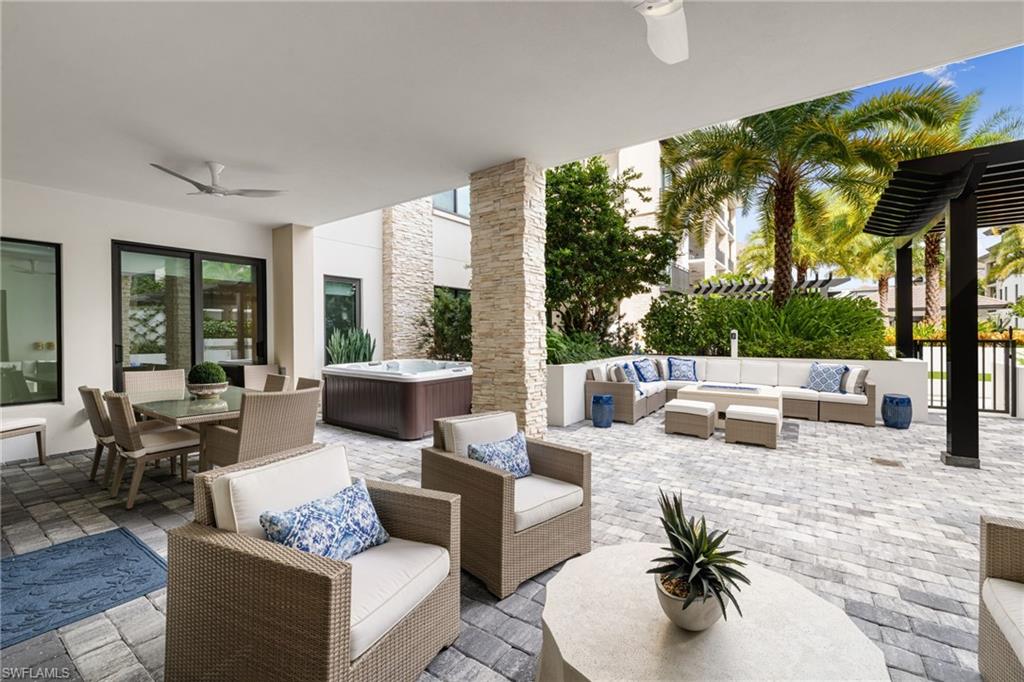 QUATTRO AT NAPLES SQUARE - Residential