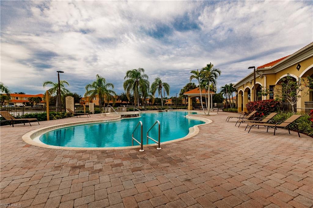 SUMMIT PLACE - Residential