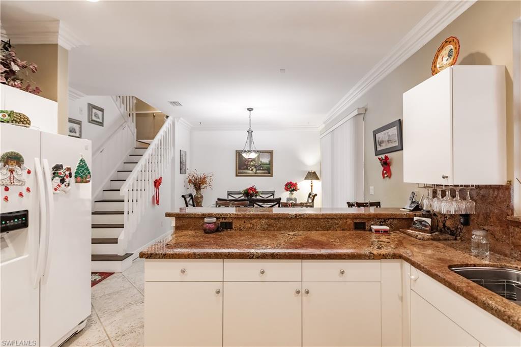 SUMMIT PLACE - Residential