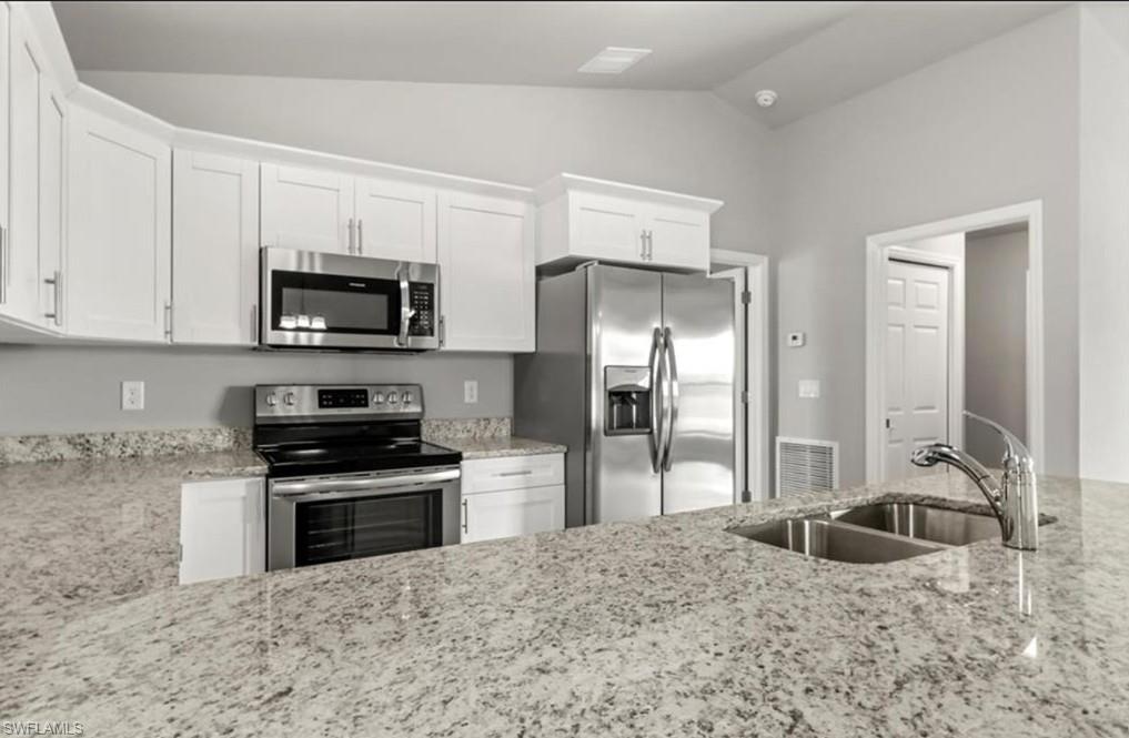 CAPE CORAL - Residential Lease