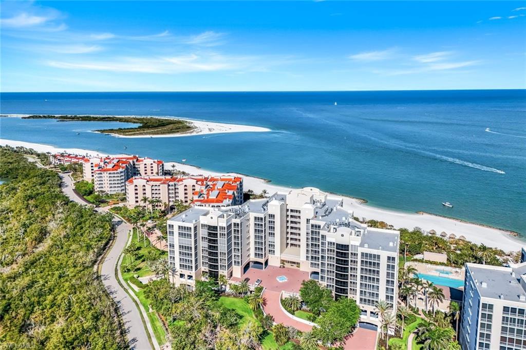 ROYAL MARCO POINT - Residential
