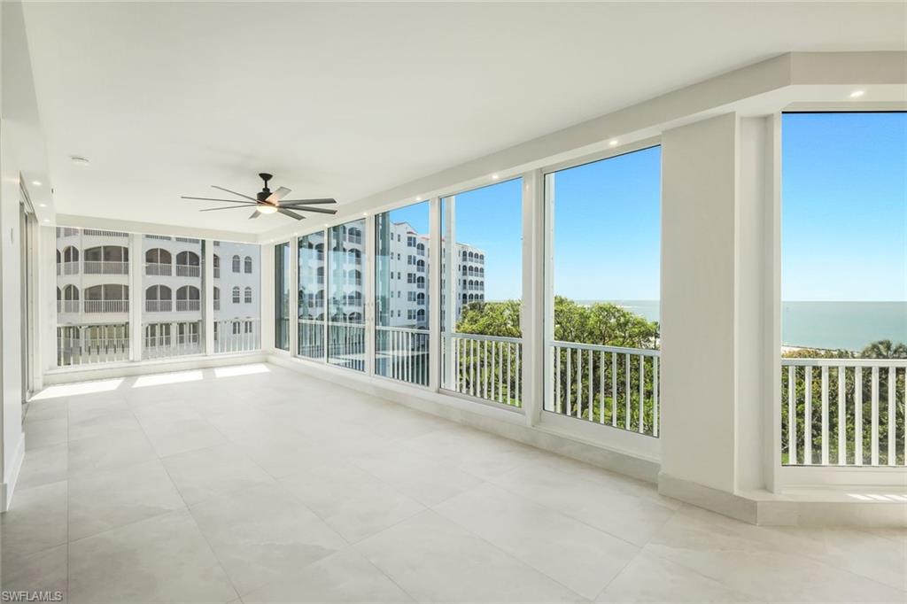 ROYAL MARCO POINT - Residential
