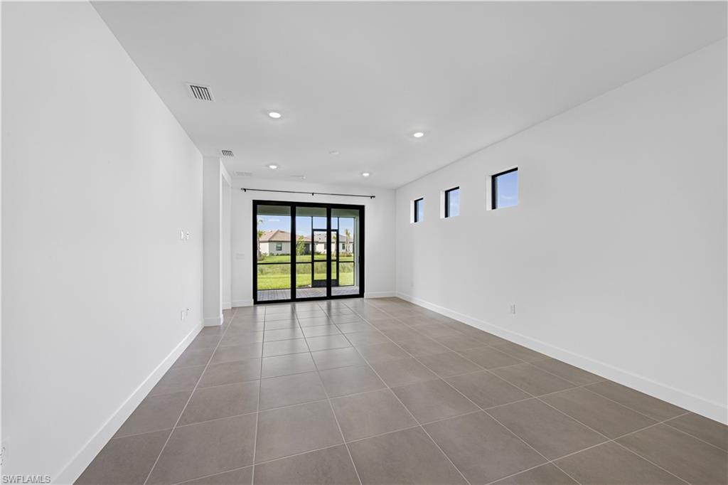 VERDANA VILLAGE - Residential Lease