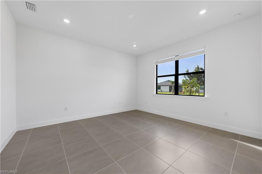 VERDANA VILLAGE - Residential Lease
