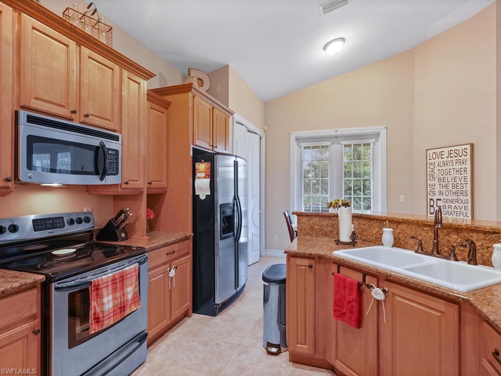 GOLDEN GATE ESTATES - Residential