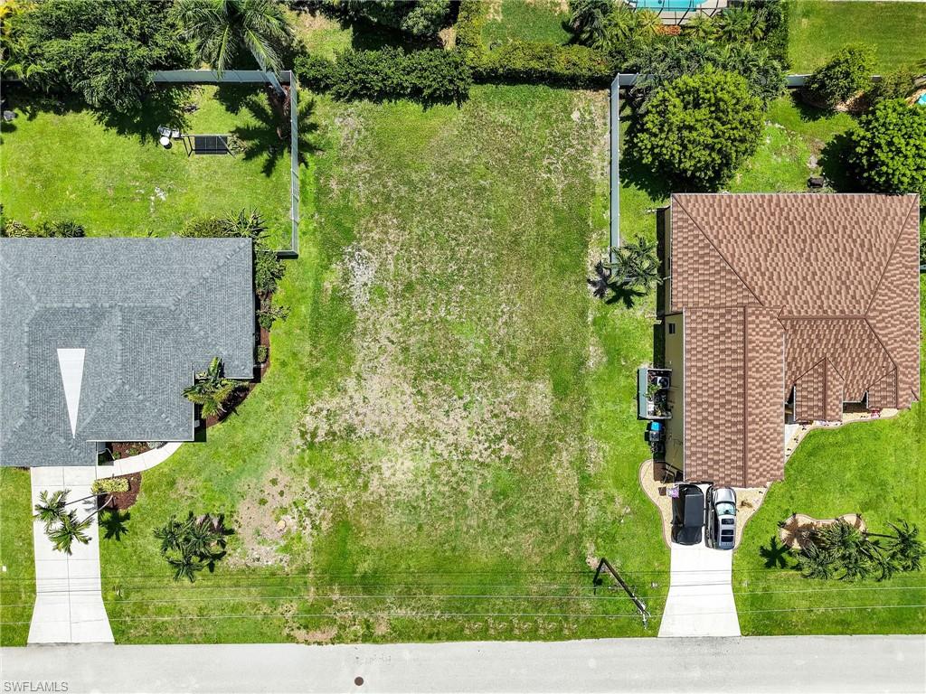 CAPE CORAL - Land