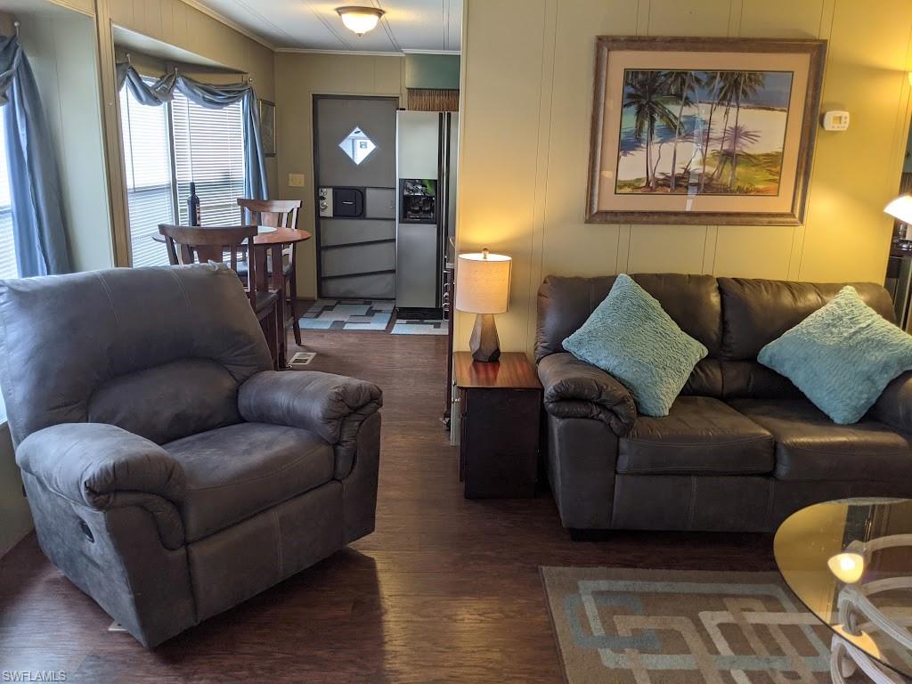 LAKE FAIRWAYS COUNTY CLUB - Residential Lease