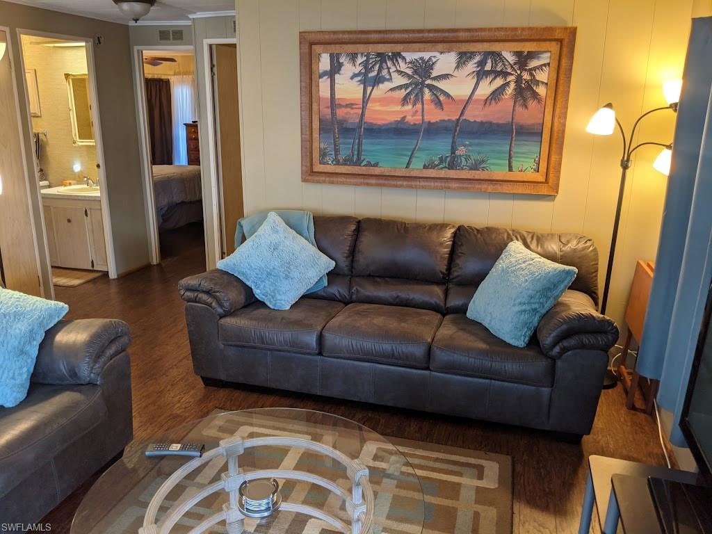 LAKE FAIRWAYS COUNTY CLUB - Residential Lease