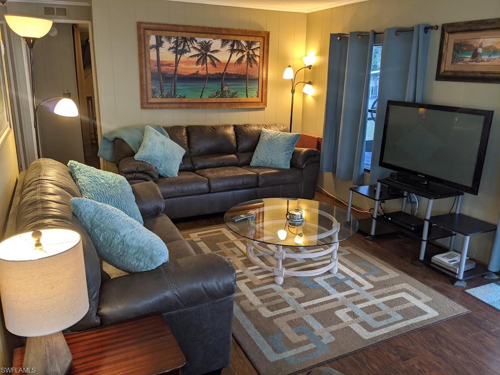 LAKE FAIRWAYS COUNTY CLUB - Residential Lease