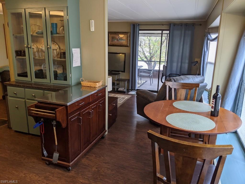LAKE FAIRWAYS COUNTY CLUB - Residential Lease