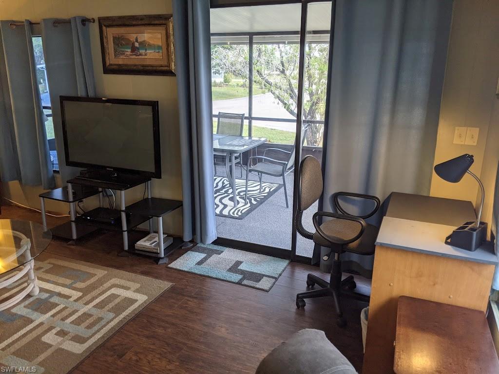 LAKE FAIRWAYS COUNTY CLUB - Residential Lease