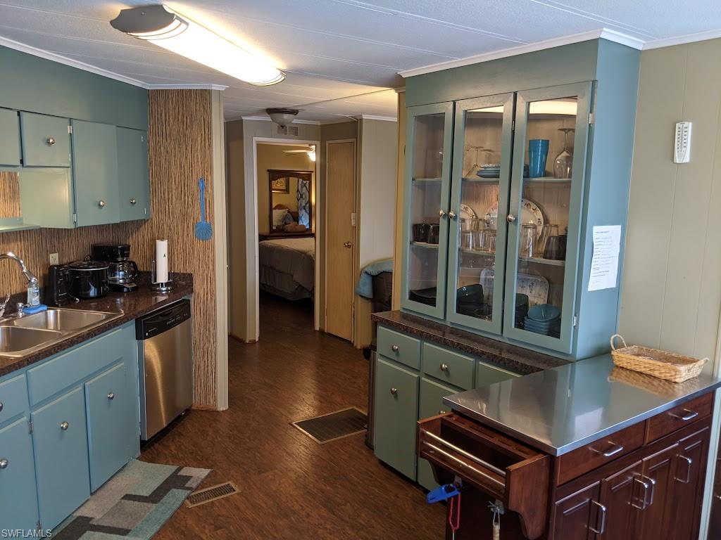 LAKE FAIRWAYS COUNTY CLUB - Residential Lease
