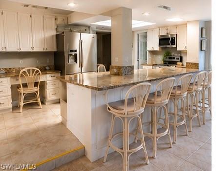 MOORINGS - Residential Lease