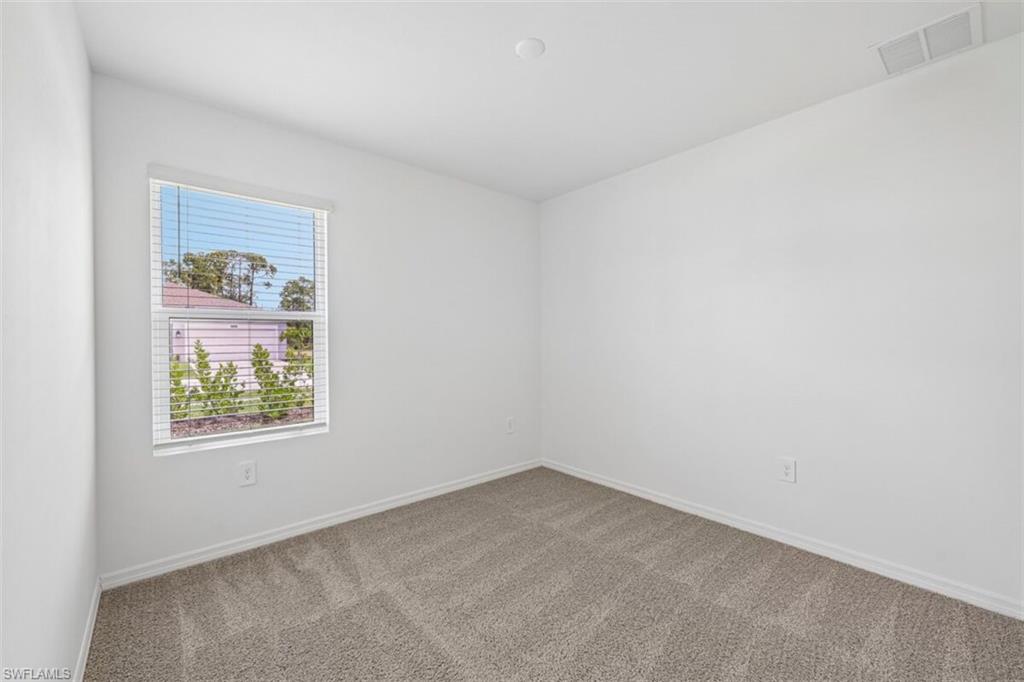 WHISPERING LAKES - Residential