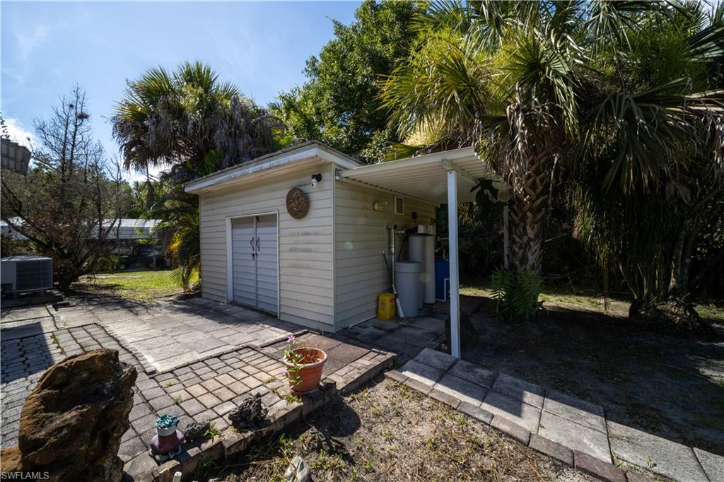 GOLDEN GATE ESTATES - Residential
