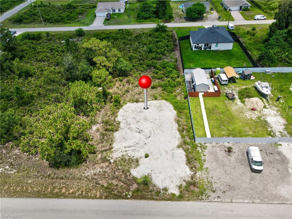 LEHIGH ACRES - Land