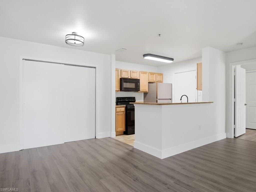 VANDERBILT PLACE - Residential