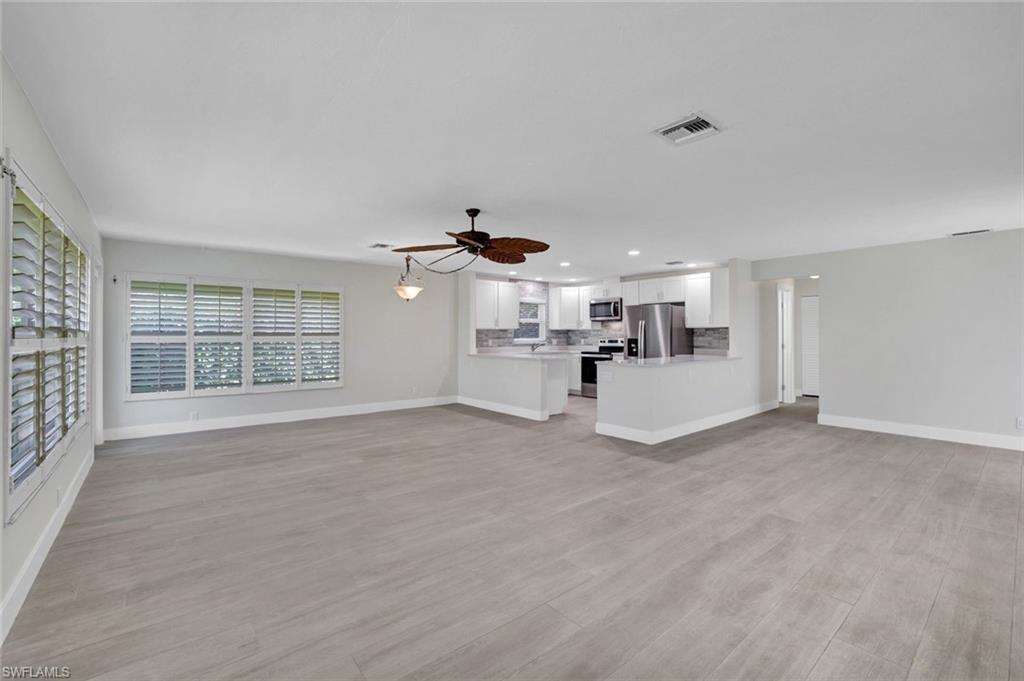 ROYAL ARMS VILLAS - Residential Lease