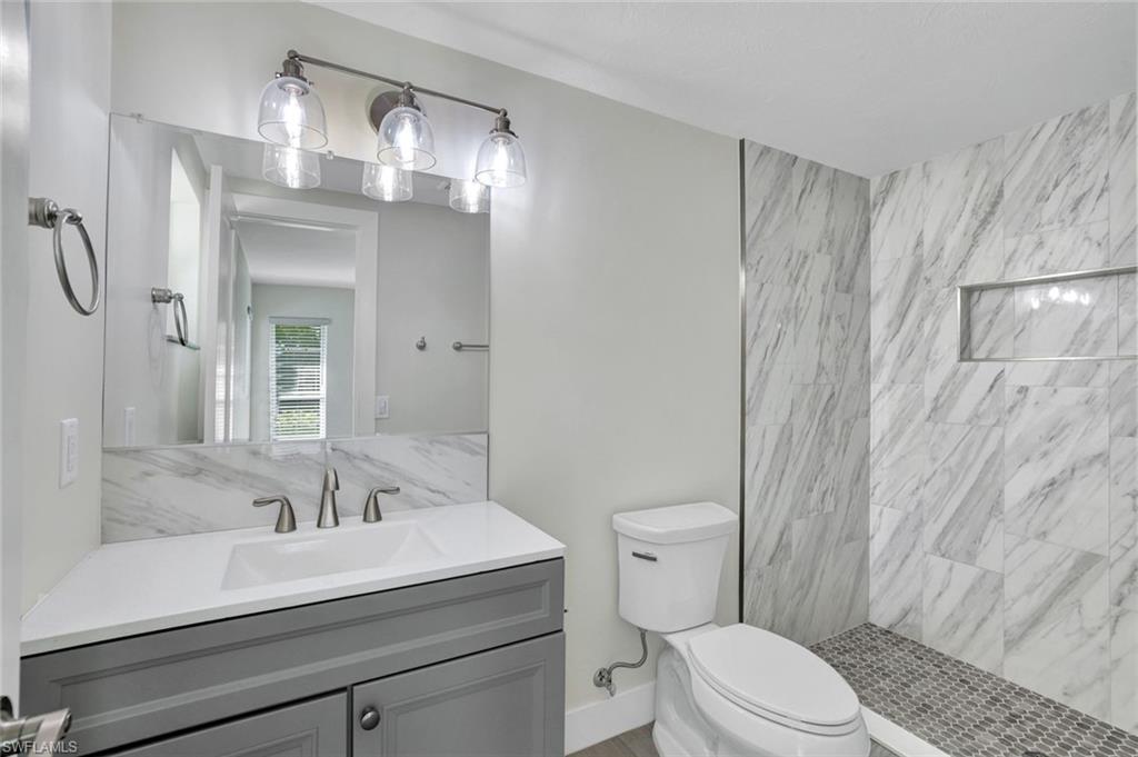 ROYAL ARMS VILLAS - Residential Lease