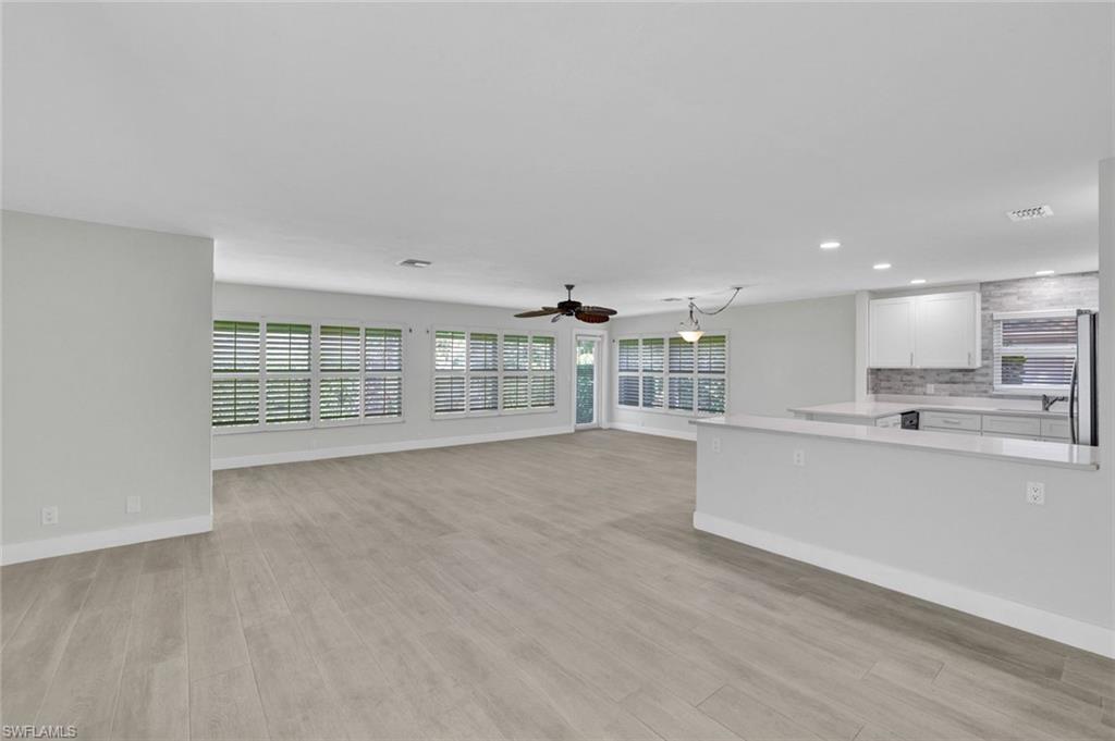 ROYAL ARMS VILLAS - Residential Lease