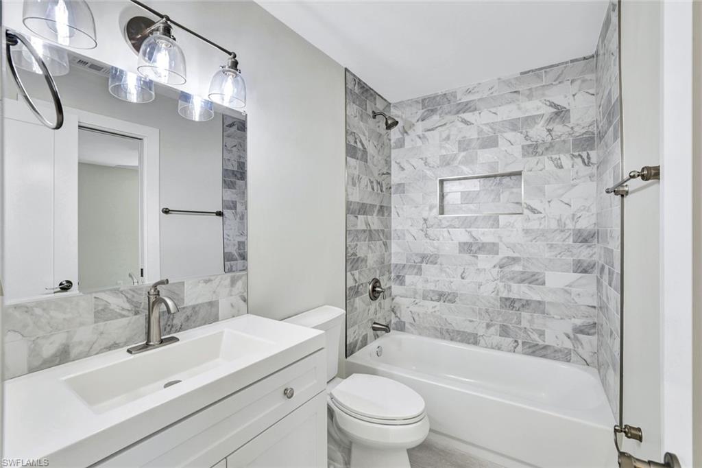 ROYAL ARMS VILLAS - Residential Lease