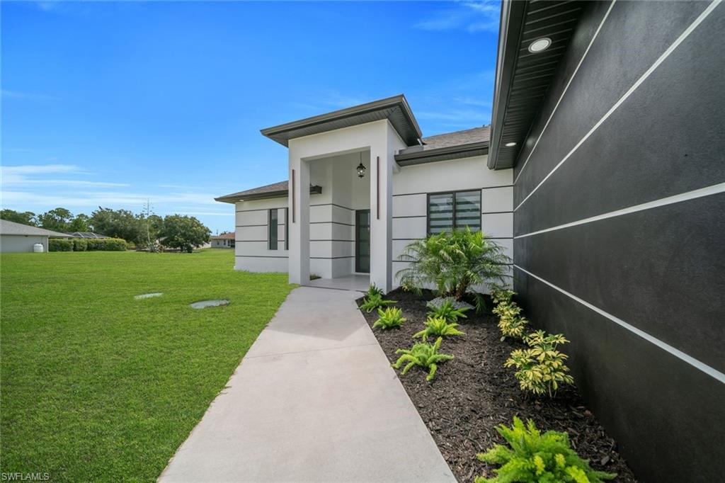LEHIGH ACRES - Residential