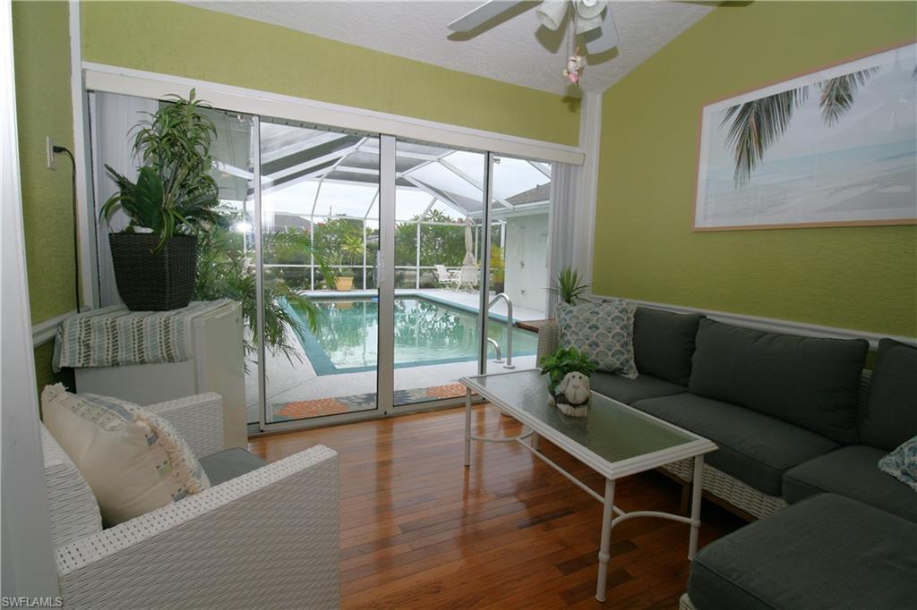 CAPE CORAL - Residential Income
