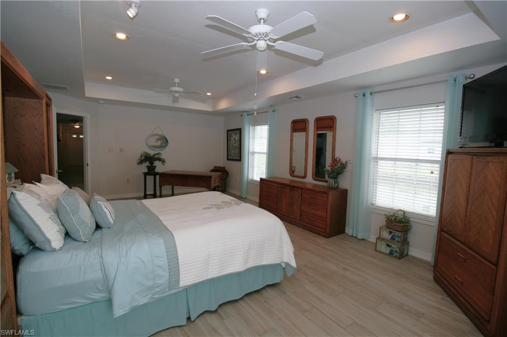 CAPE CORAL - Residential Income
